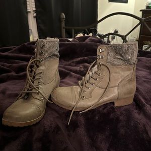 Women’s boots